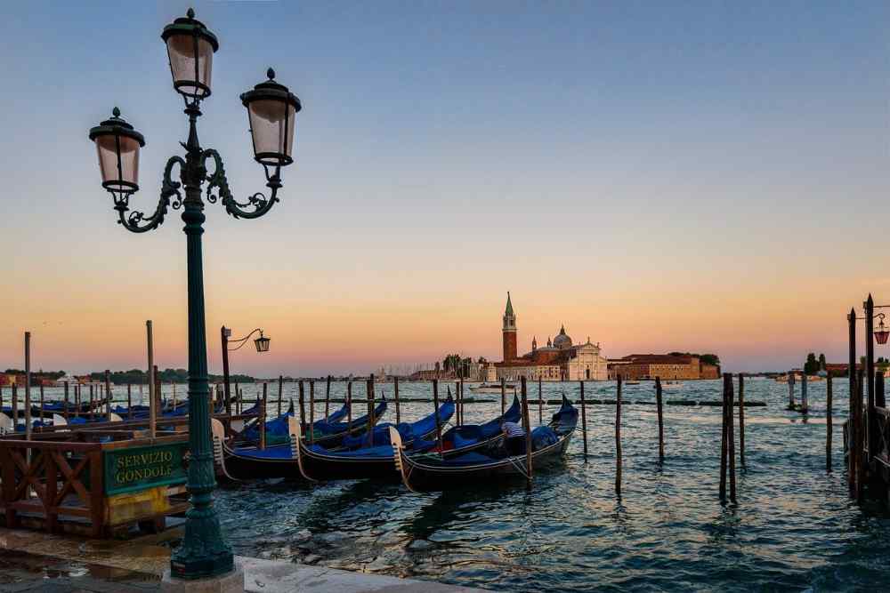 venezia in gondola a settembre (MustangJoe da Pixabay)