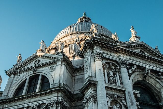 la basilica della salute e il ponte votivo (Serkan Turk da Pixabay )