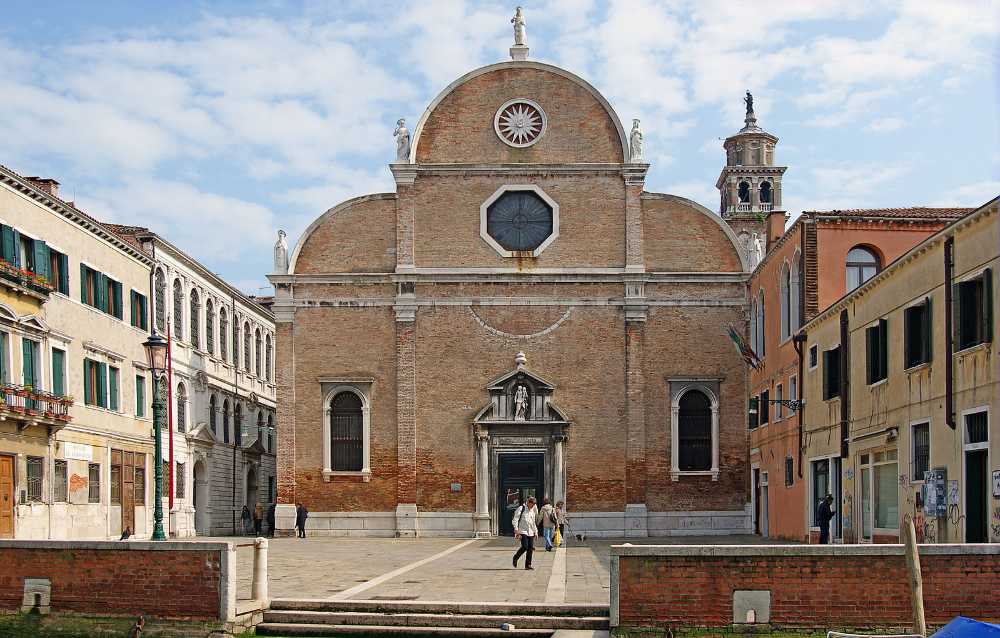 sestiere di dorsoduro chiesa dei carmini (Carmini, CC BY-SA 4.0, via Wikimedia Commons)