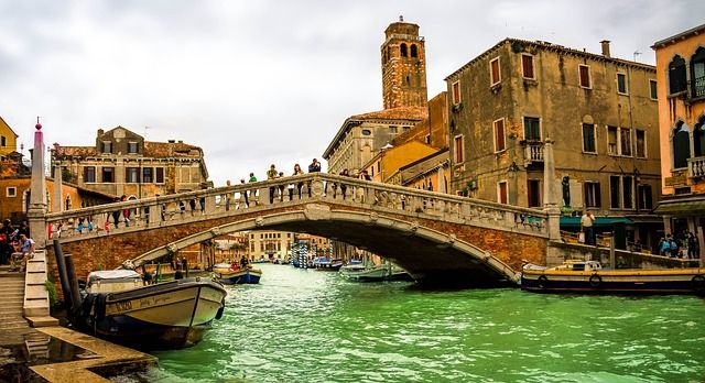 venezia a gennaio cosa fare - https://pixabay.com/it/photos/canale-grande-venezia-italia-ponte-337972/