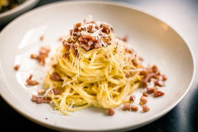 ricetta originale carbonara romana cremosa - unsplash