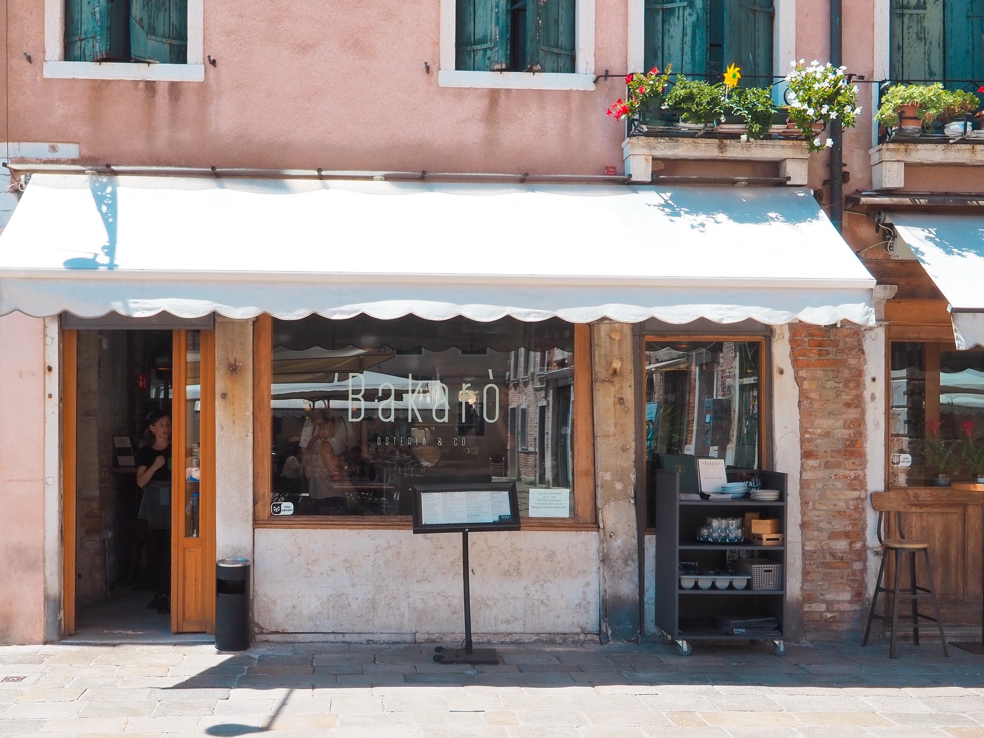 sostenibilità e ambiente nei ristoranti di venezia https://unsplash.com/it/foto/tG3ko8P1Auc